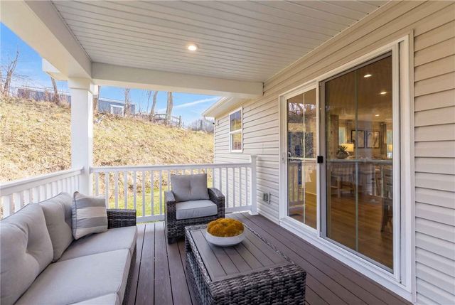 10 Maple Hill, South Franklin, PA 15301