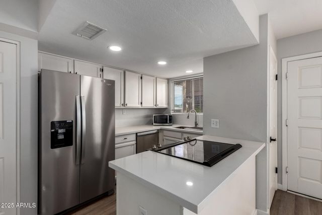 16225 N 30TH Street 1, Phoenix, AZ 85032