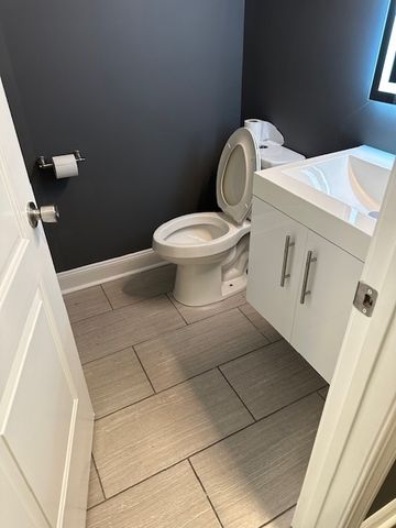 16049 Wood Street, Harvey, IL 60426