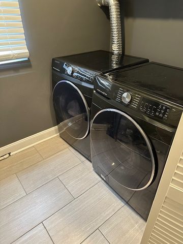 16049 Wood Street, Harvey, IL 60426