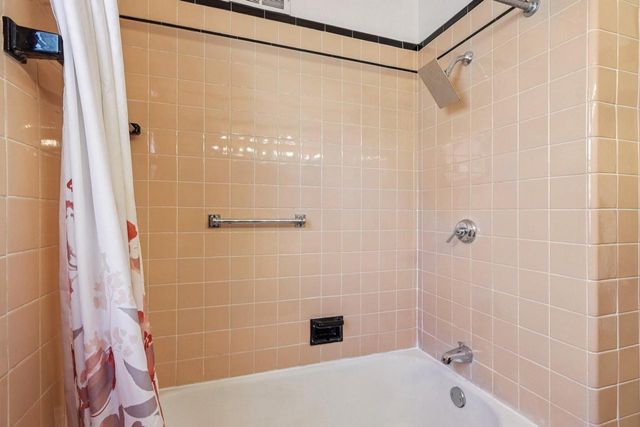 311 N 66th STREET, Milwaukee, WI 53213