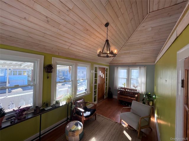 101 Georgia Avenue, Long Beach, NY 11561