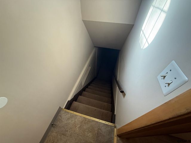 7130 Englewood Drive, Lincoln, NE 68510