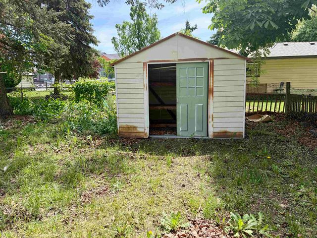 1010 N Fox Rd, Spokane, WA 99206