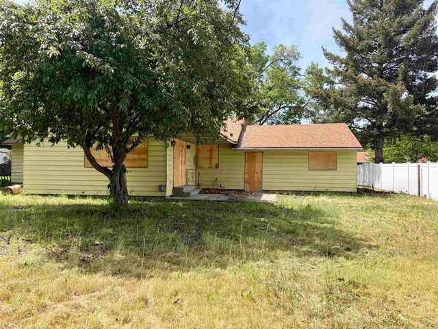 1010 N Fox Rd, Spokane, WA 99206