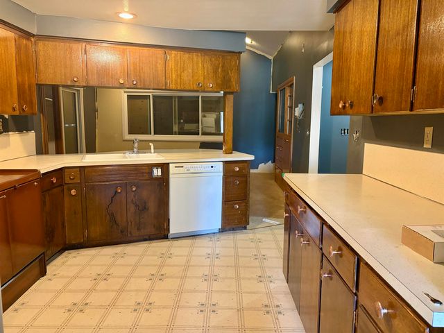 1010 N Fox Rd, Spokane, WA 99206
