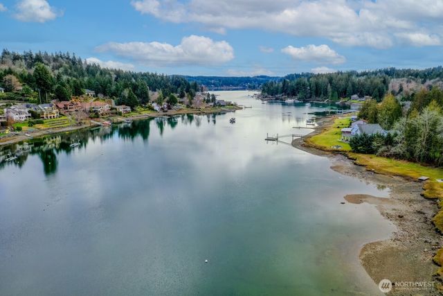 5744 Lagoon Lane NW, Gig Harbor, WA 98335