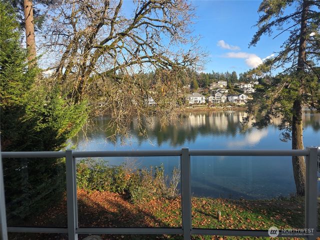 5744 Lagoon Lane NW, Gig Harbor, WA 98335