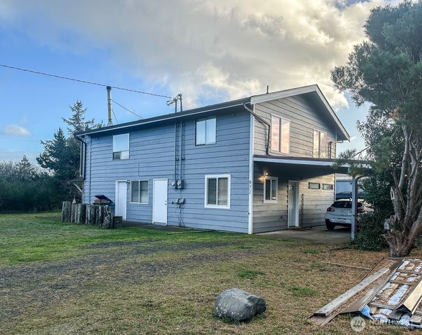971 Point Brown Avenue SE, Ocean Shores, WA 98569