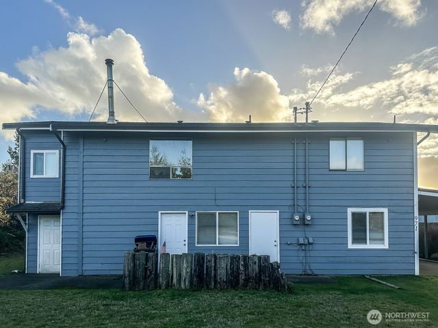 971 Point Brown Avenue SE, Ocean Shores, WA 98569