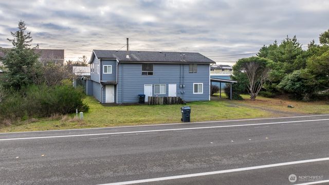 971 Point Brown Avenue SE, Ocean Shores, WA 98569