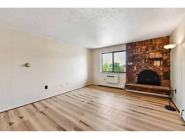 1008 N Corona St 502, Denver, CO 80218