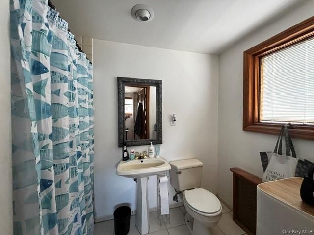 101 Buena Vista Boulevard, Lindenhurst, NY 11757