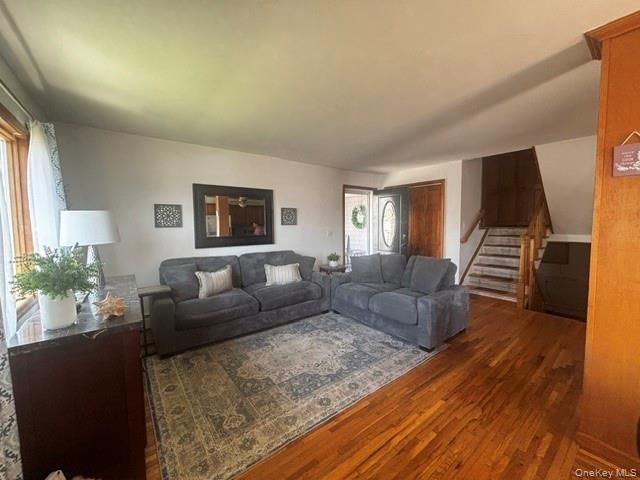 101 Buena Vista Boulevard, Lindenhurst, NY 11757