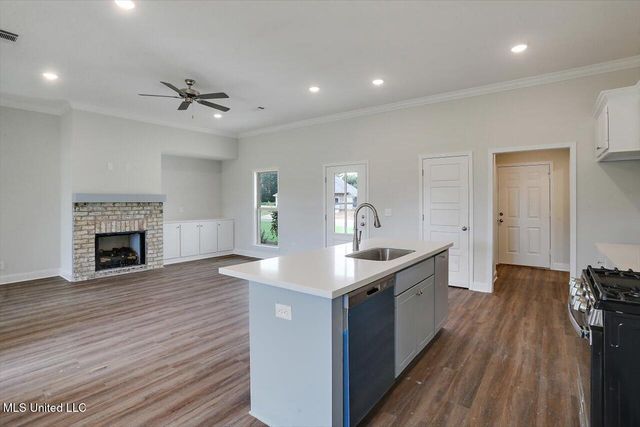 642 Westfield Drive, Pearl, MS 39208