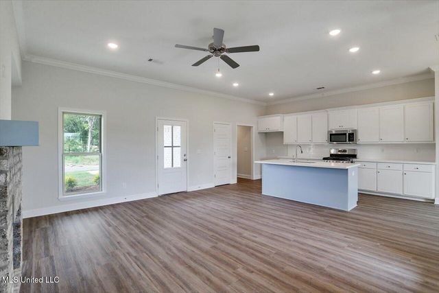 642 Westfield Drive, Pearl, MS 39208