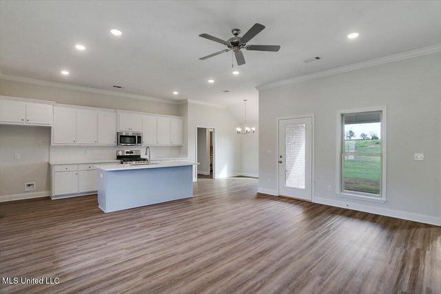 642 Westfield Drive, Pearl, MS 39208