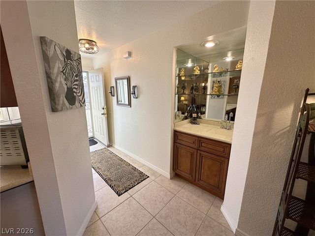 2076 Mesquite Lane 302, Laughlin, NV 89029