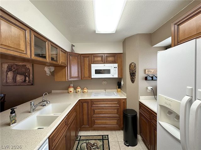 2076 Mesquite Lane 302, Laughlin, NV 89029