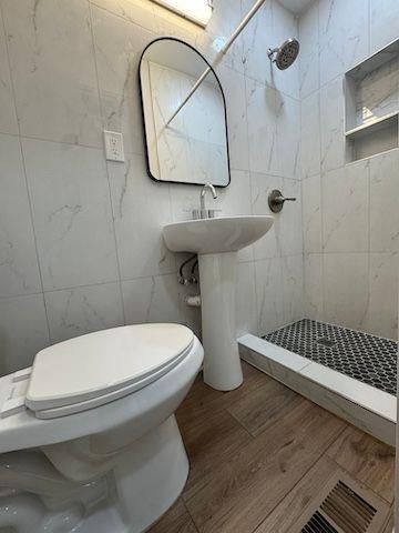 1946 HAZELWOOD SE Drive, Marietta, GA 30067