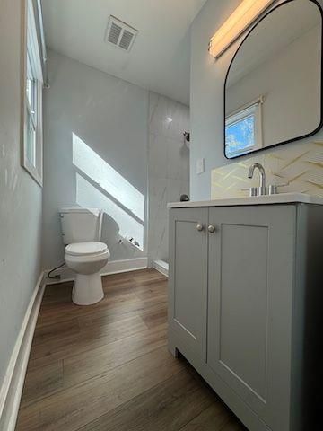 1946 HAZELWOOD SE Drive, Marietta, GA 30067