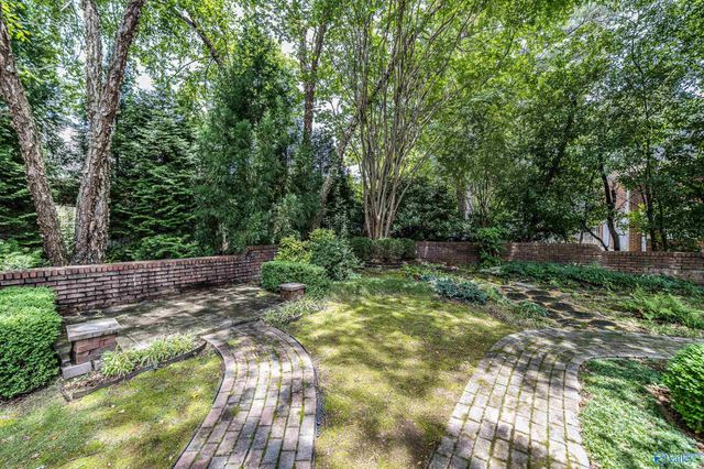 3021 Boundary Oaks Drive, Owens Cross Roads, AL 35763