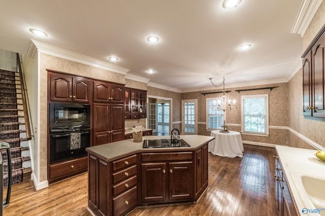 3021 Boundary Oaks Drive, Owens Cross Roads, AL 35763