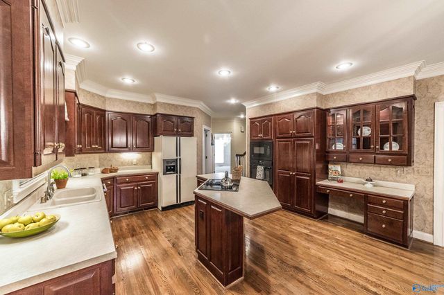 3021 Boundary Oaks Drive, Owens Cross Roads, AL 35763
