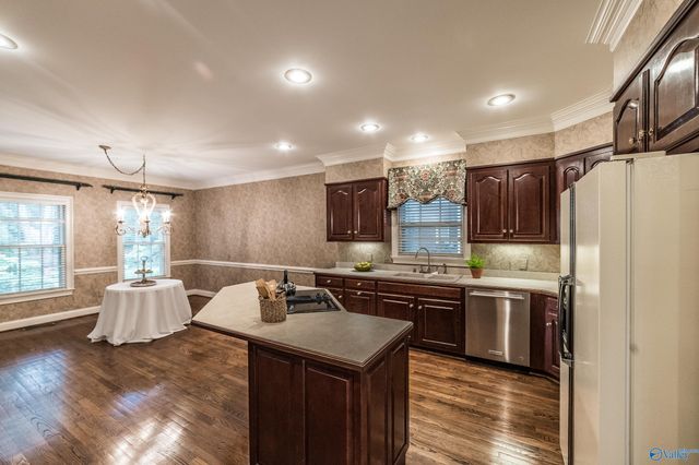 3021 Boundary Oaks Drive, Owens Cross Roads, AL 35763