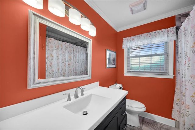 104 Carolina Avenue, Easley, SC 29640