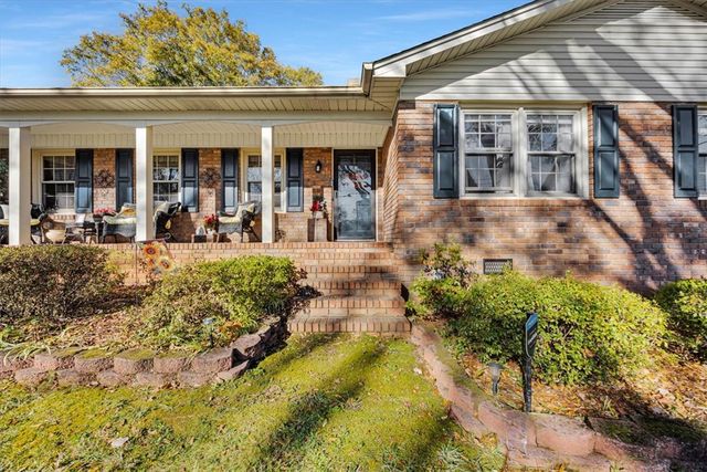 104 Carolina Avenue, Easley, SC 29640