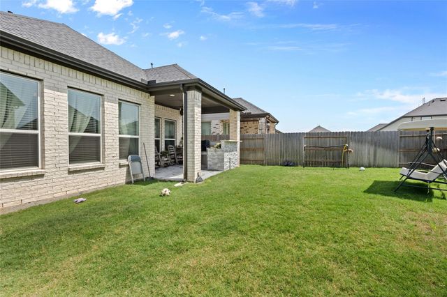 17735 Tree Of Heaven, Conroe, TX 77385