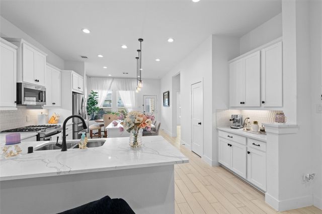 17735 Tree Of Heaven, Conroe, TX 77385