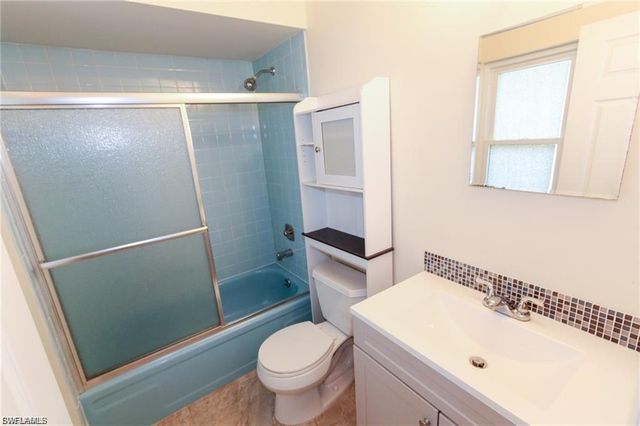 1329 Torreya CIR, North Fort Myers, FL 33917