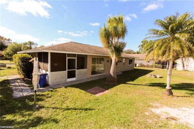 1329 Torreya CIR, North Fort Myers, FL 33917
