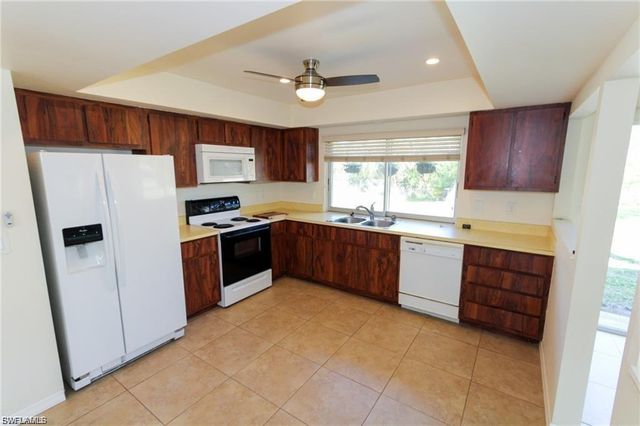 1329 Torreya CIR, North Fort Myers, FL 33917