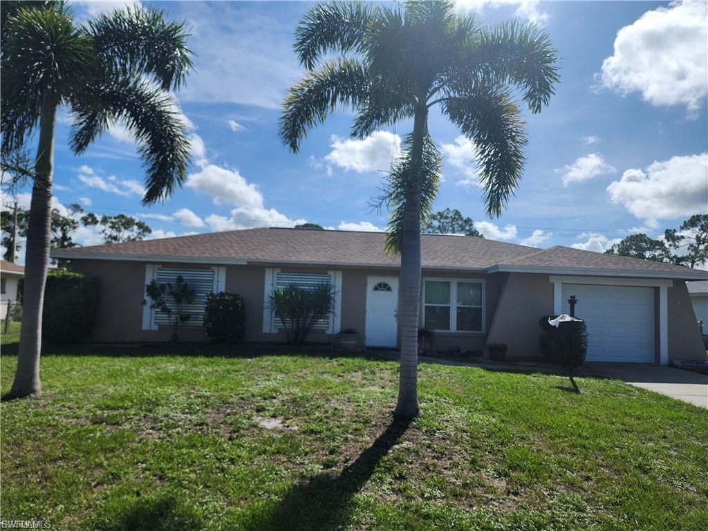 1329 Torreya CIR, North Fort Myers, FL 33917