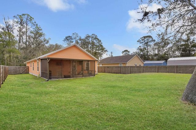 5841 Oak St, Elkton, FL 32033