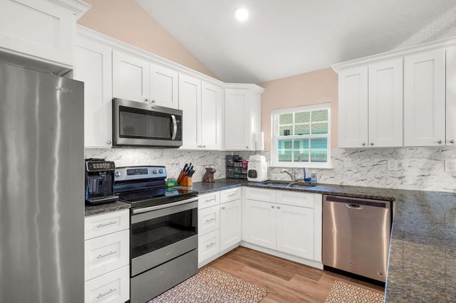 5841 Oak St, Elkton, FL 32033