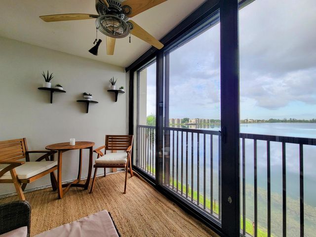 111 Lake Emerald Drive 406, Oakland Park, FL 33309
