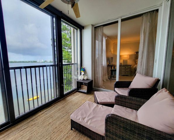111 Lake Emerald Drive 406, Oakland Park, FL 33309