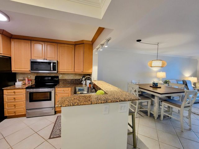 111 Lake Emerald Drive 406, Oakland Park, FL 33309