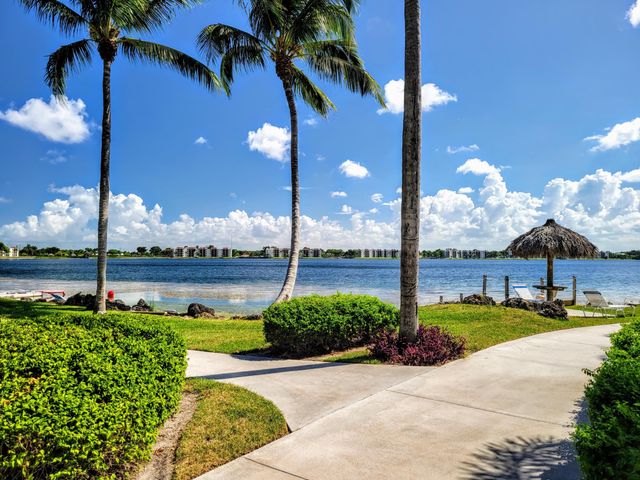 111 Lake Emerald Drive 406, Oakland Park, FL 33309
