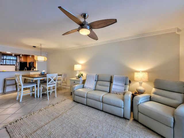 111 Lake Emerald Drive 406, Oakland Park, FL 33309
