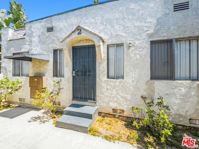 526 W 47th Street, Los Angeles, CA 90037