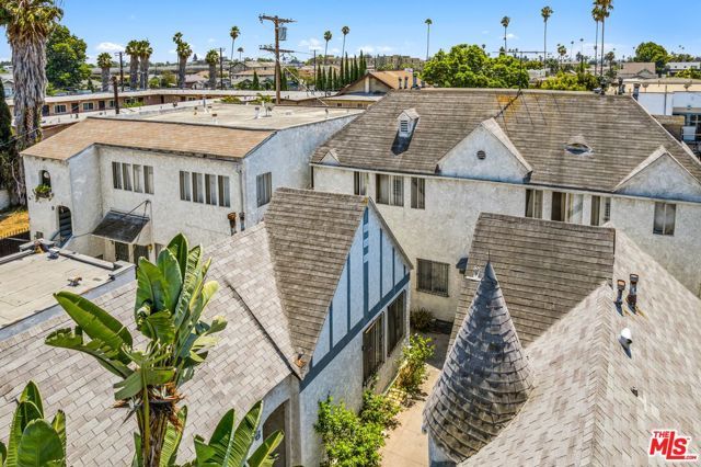 526 W 47th Street, Los Angeles, CA 90037