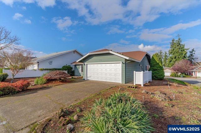 1694 Sunrise Cir NW, Salem, OR 97304
