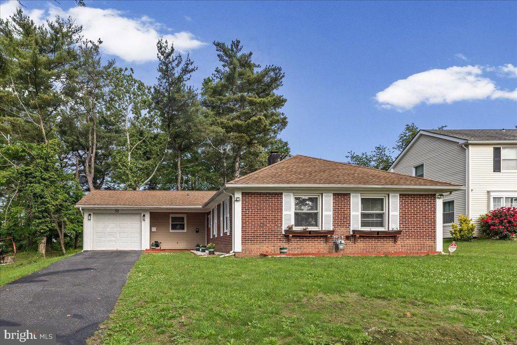52 PINAFORE LN, Willingboro, NJ 08046