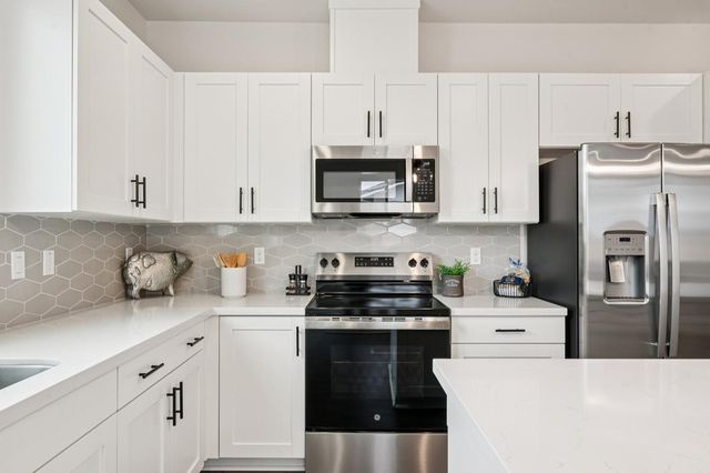 1639 Hansen Ranch Rd, Olivehurst, CA 95961