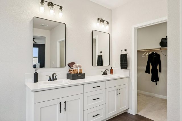 1639 Hansen Ranch Rd, Olivehurst, CA 95961